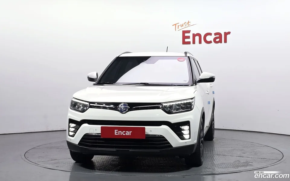 KG Mobility Tivoli 1.5 2WD 2023 — thumbnail 3