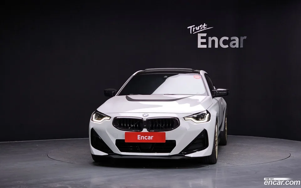 BMW 2 Series M240i xDrive 2023 — thumbnail 3