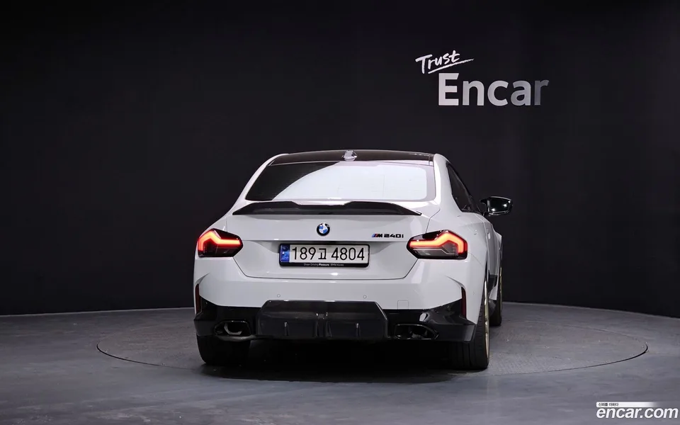 BMW 2 Series M240i xDrive 2023 — thumbnail 4