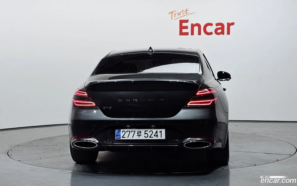Genesis G70 2.0T 2WD 2023 — thumbnail 4
