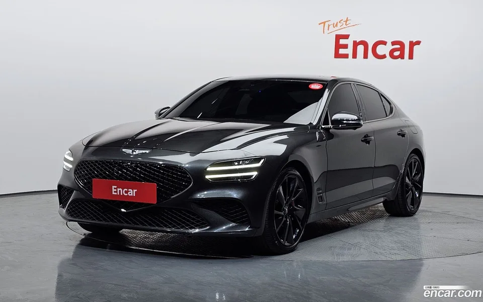 Genesis G70 2.0T 2WD 2023 — photo 1, buy with delivery to Moscow