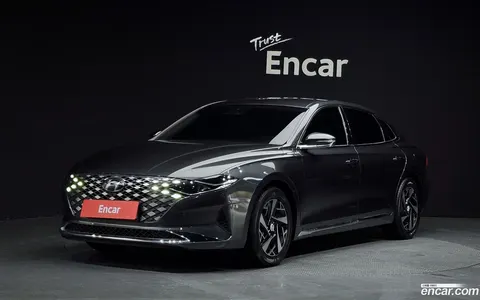 Hyundai Grandeur IG Hybrid 2022 buy in Moscow