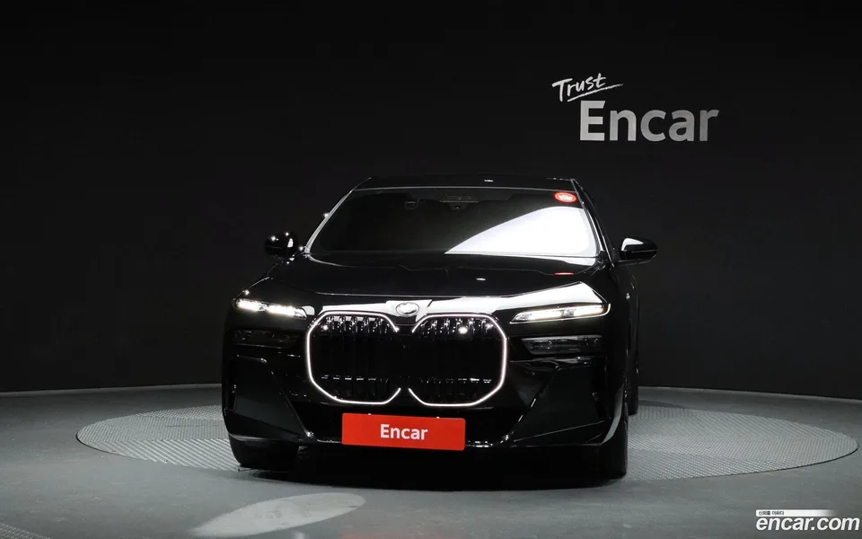 BMW 7 Series 740d xDrive M 2025 — миниатюра 3