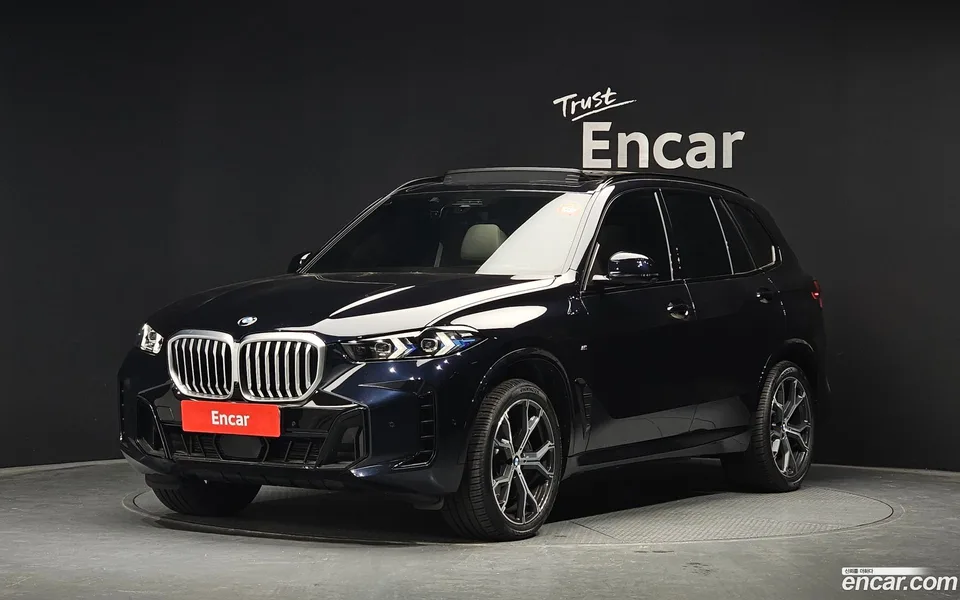 BMW X5 xDrive 30d M 2025 — фото 1, купить с доставкой в Москву
