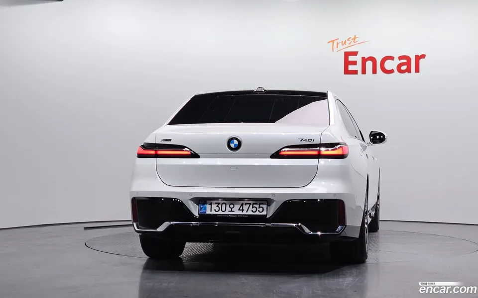 BMW 7 Series 740i xDrive M 2025 — миниатюра 4