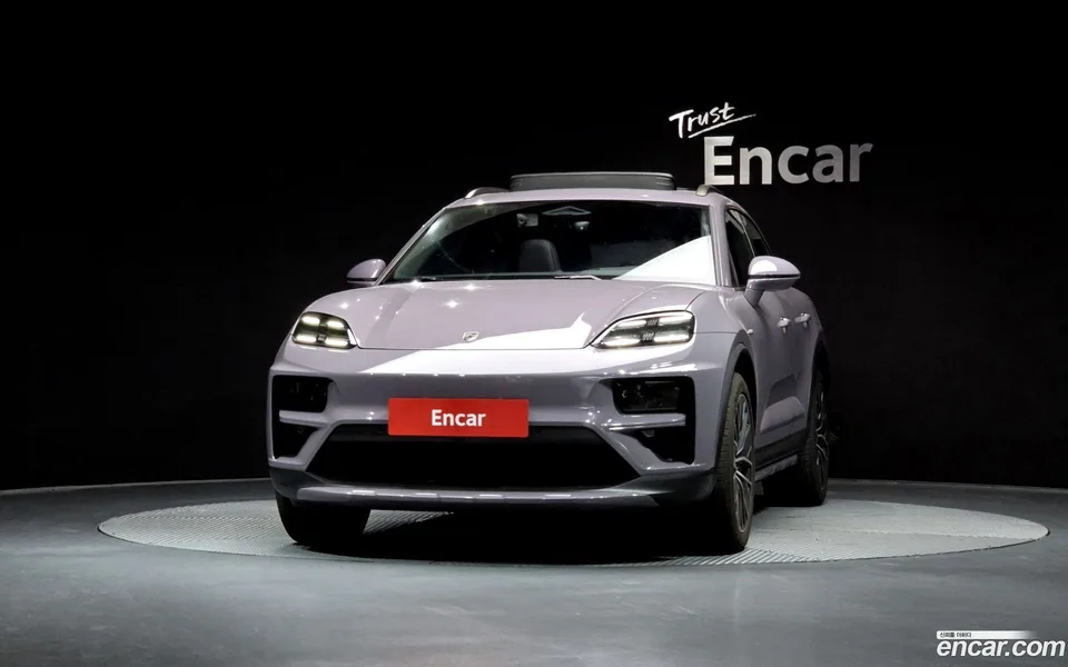 Porsche Macan Electric 2025 — миниатюра 3