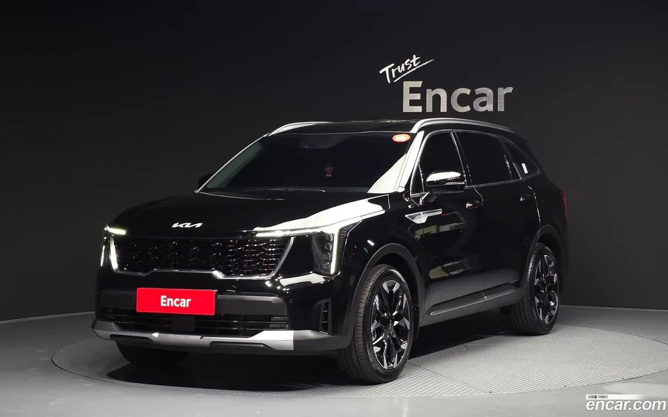 Kia Sorento 2.5T 2WD 2023 — фото 1, купить с доставкой в Москву