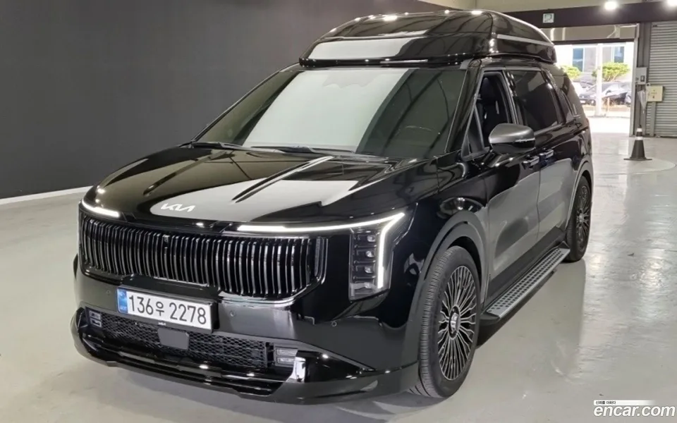 Kia Carnival HEV 9 () 2025 — фото 1, купить с доставкой в Москву
