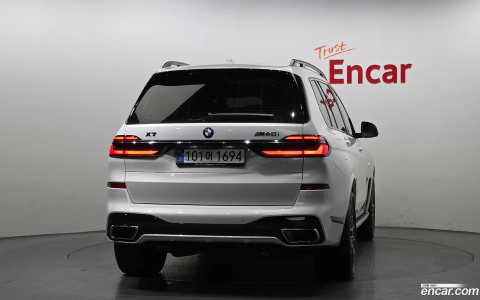 BMW X7 xDrive 40i M 7 2025 — миниатюра 4