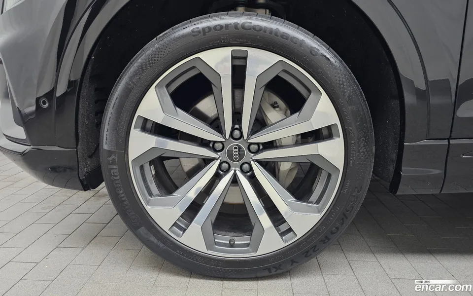 Audi Q8 (4M) 55 TFSI 2023 — миниатюра 2