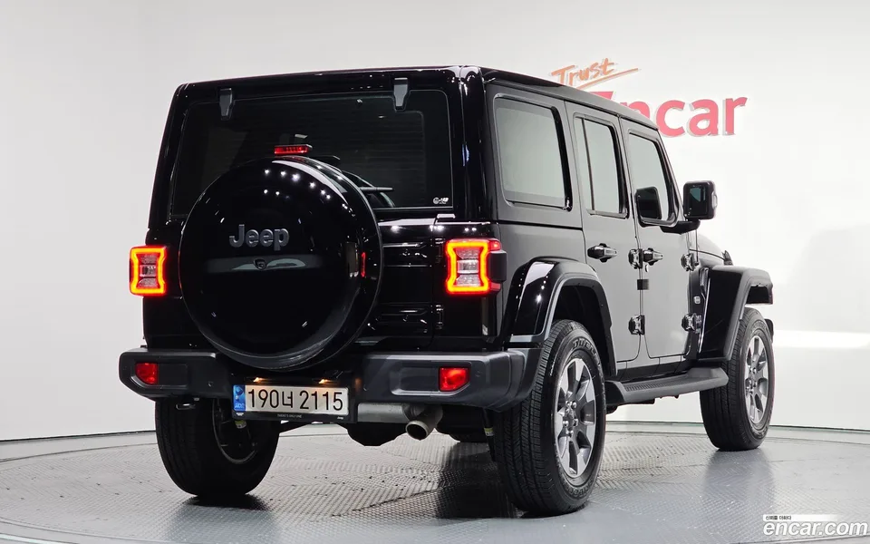 Jeep Wrangler 2.0 4 2022 — миниатюра 2