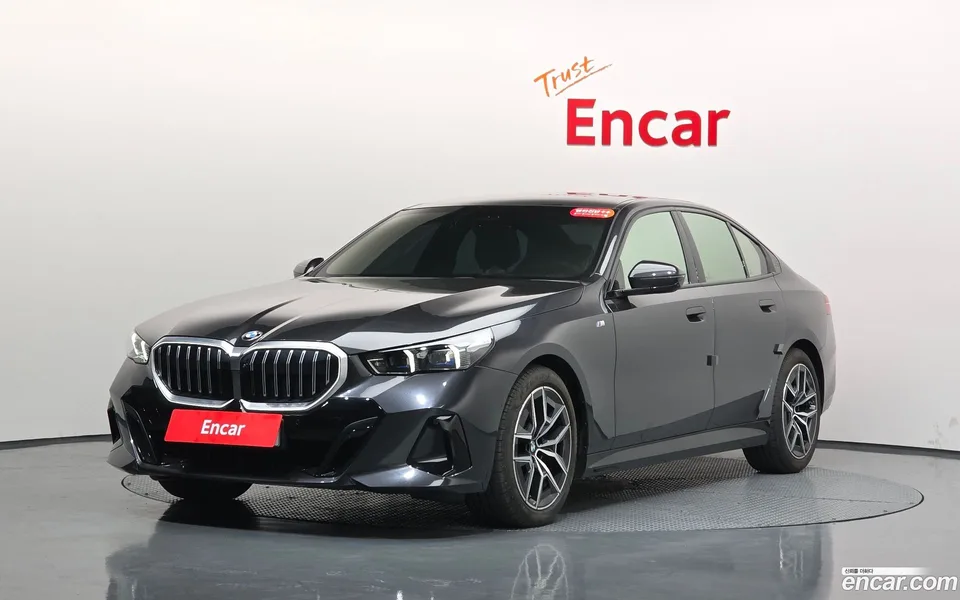 BMW 5 Series 2025