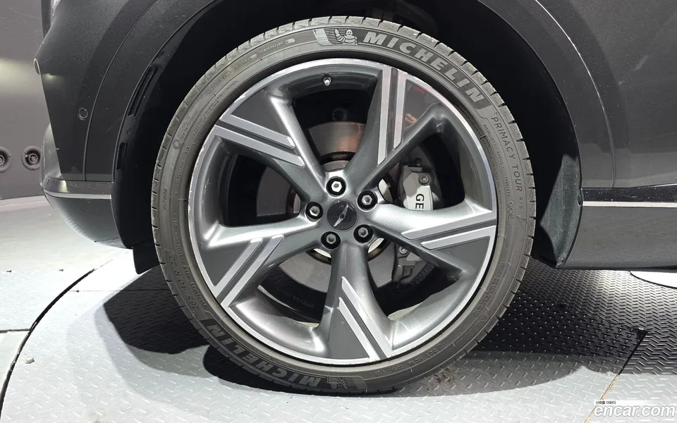 Genesis GV80 2.5T AWD 2024 — миниатюра 2