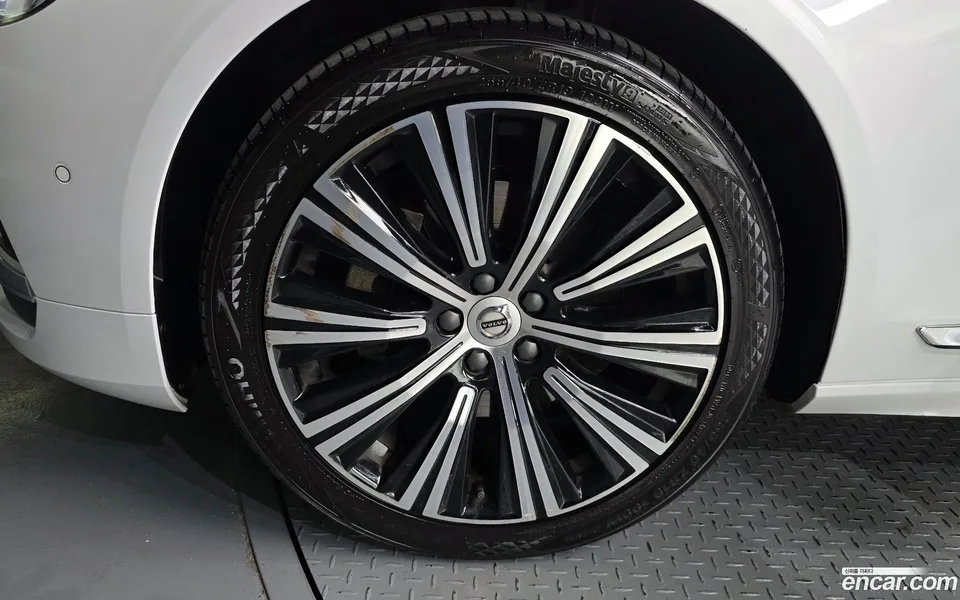 Volvo S90 B5 2022 — миниатюра 2