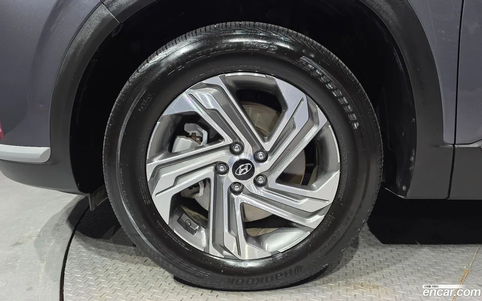 Hyundai SantaFe 2.5T 2WD 2022 — миниатюра 2