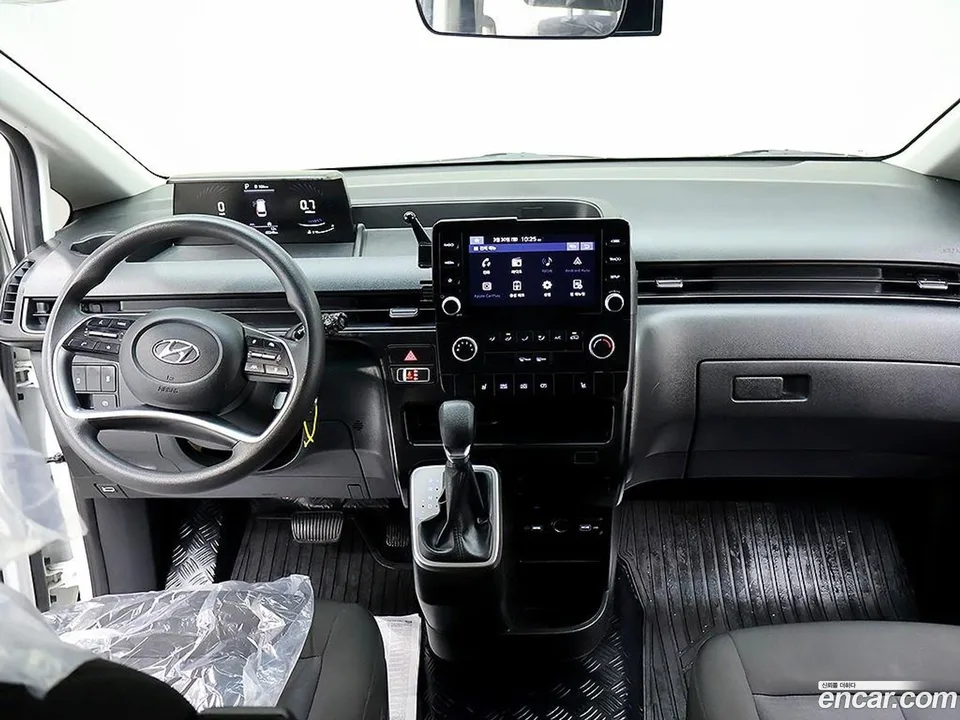 Hyundai Staria 5 2023 — миниатюра 4