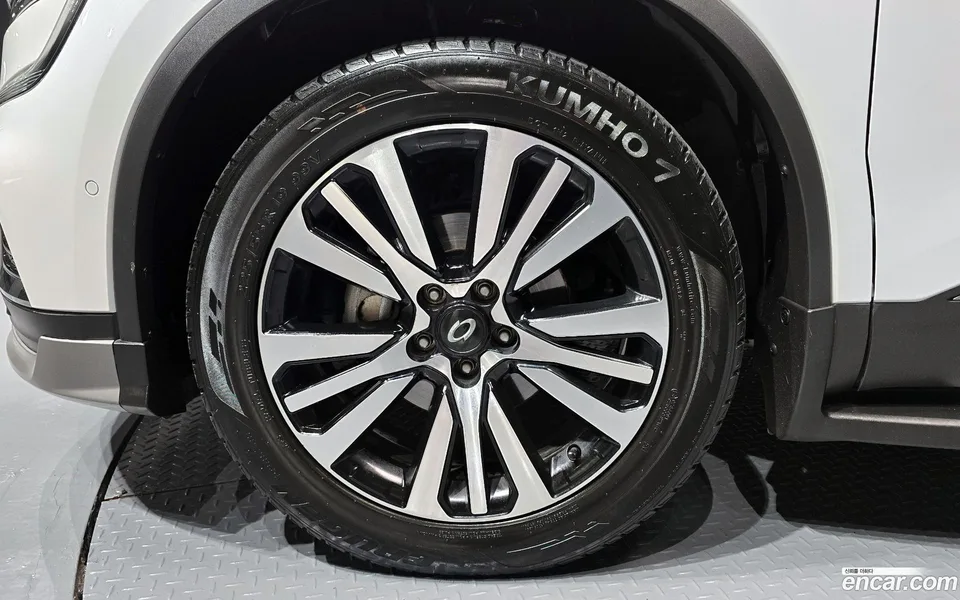 Renault Samsung QM6 2.0 LPe 2WD 2022 — миниатюра 5