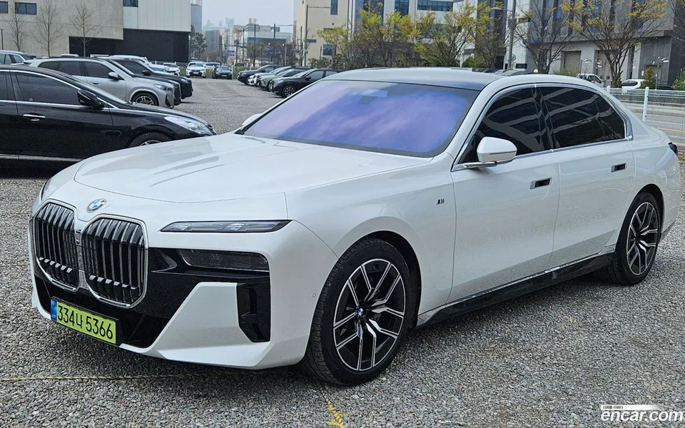 BMW 7 Series 740d xDrive M 2025 — фото 1, купить с доставкой в Москву