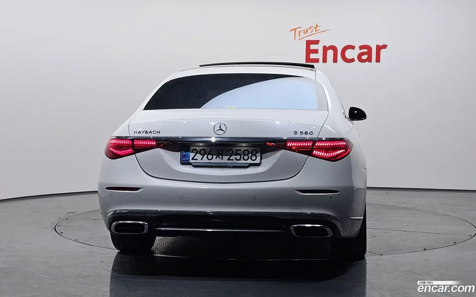 Mercedes-Benz S-Class S580 4MATIC 2024 — thumbnail 4