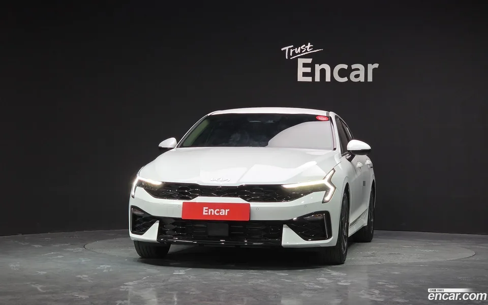 Kia K5 Hybrid 2025 — миниатюра 3