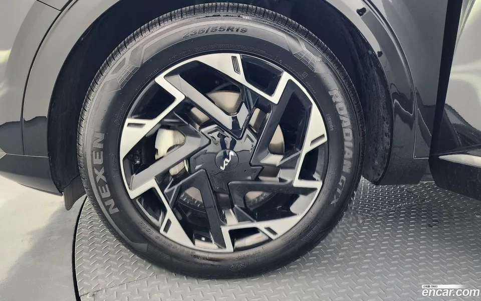 Kia Sportage 1.6 2WD 2023 — миниатюра 5