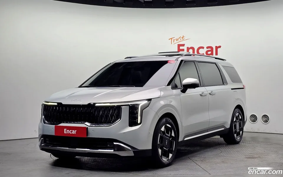 Kia Carnival 7 2024 — фото 1, купить с доставкой в Москву