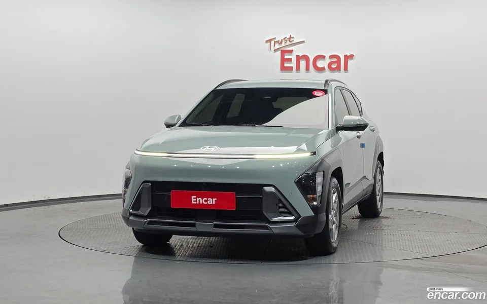 Hyundai Kona Hybrid 2024 — фото 1, купить с доставкой в Москву