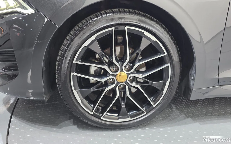 Kia K5 1.6 2023 — миниатюра 2