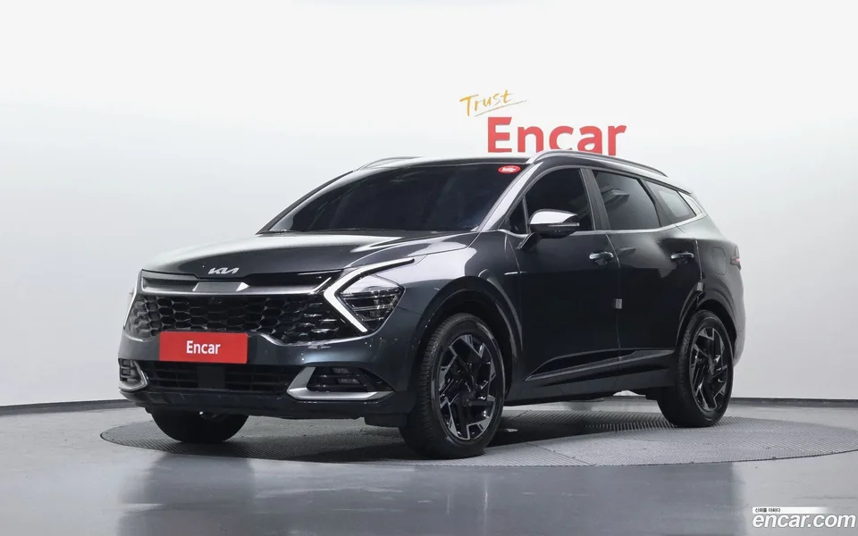 Kia Sportage 2.0 2WD 2024 — фото 1, купить с доставкой в Москву
