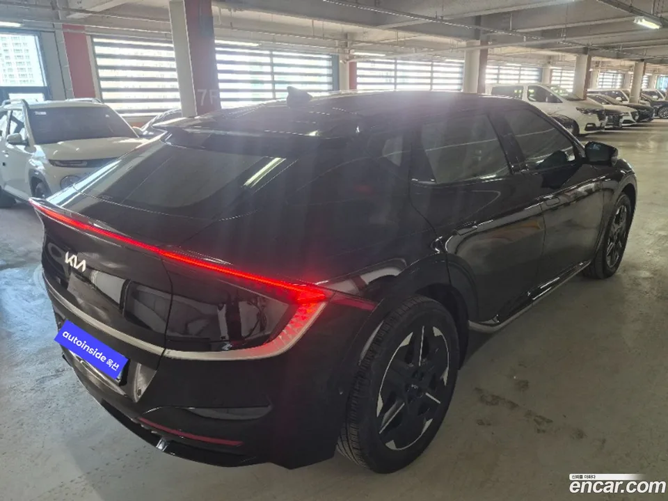 Kia EV6 2024 — миниатюра 3