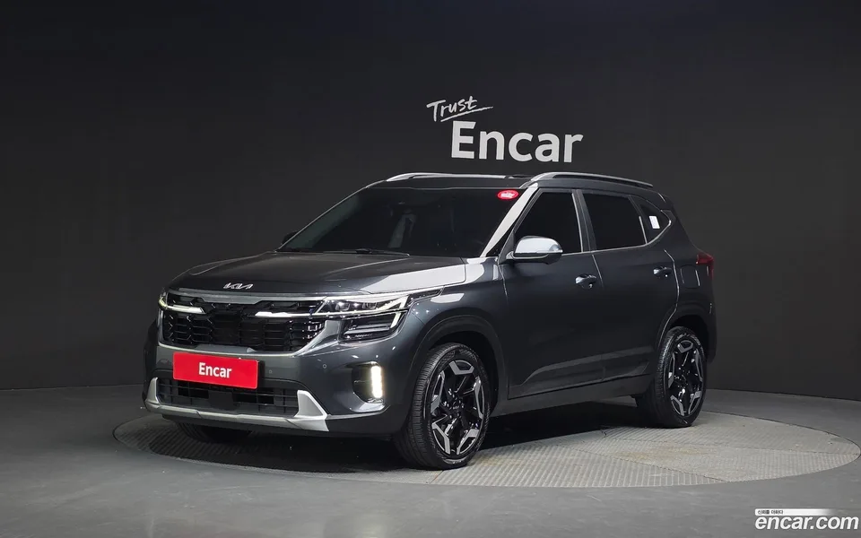 Kia Seltos 2.0 4WD 2022 — фото 1, купить с доставкой в Москву