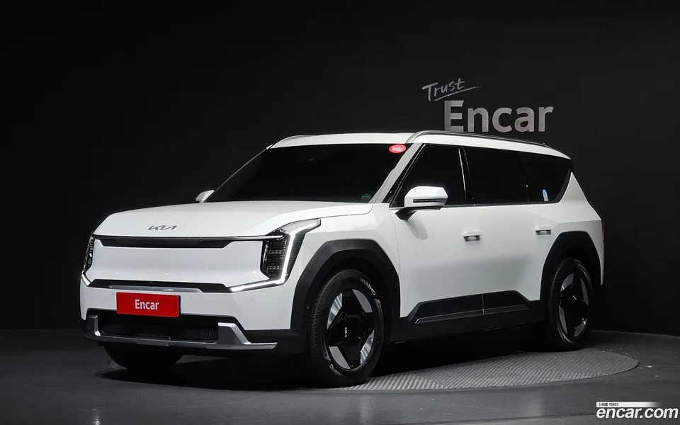 Kia EV9 2WD 2025 — фото 1, купить с доставкой в Москву