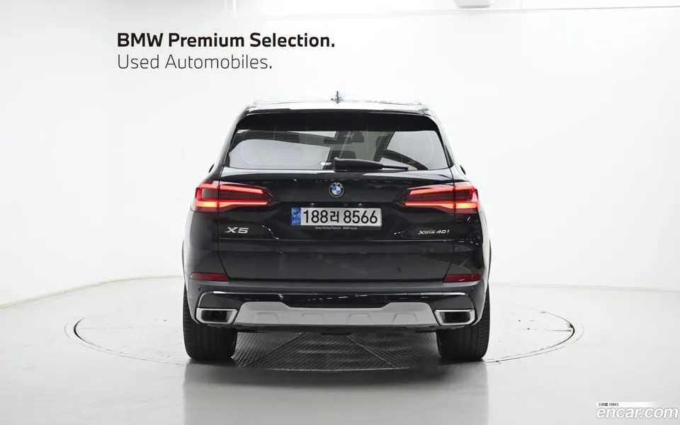 BMW X5 xDrive 40i xLine 2023 — миниатюра 4