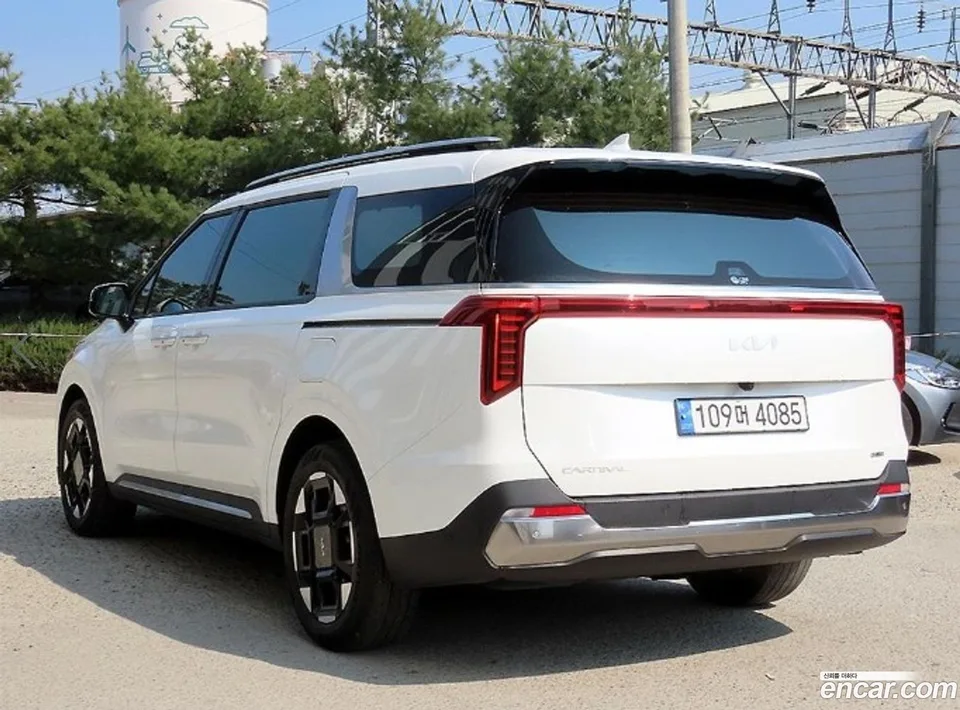 Kia Carnival HEV 7 2024 — миниатюра 3
