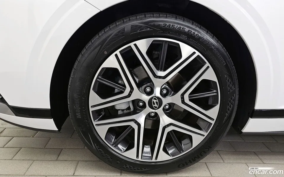 Hyundai Grandeur Hybrid 2023 — миниатюра 2
