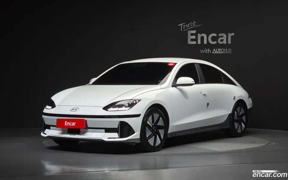 Hyundai Ioniq 6 2022 — фото 1, купить с доставкой в Москву