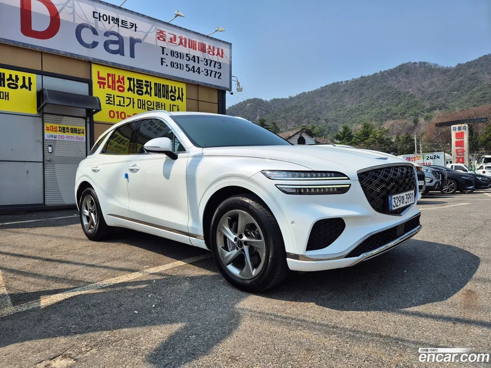 Genesis GV70 2.5T AWD 2024 — фото 1, купить с доставкой в Москву