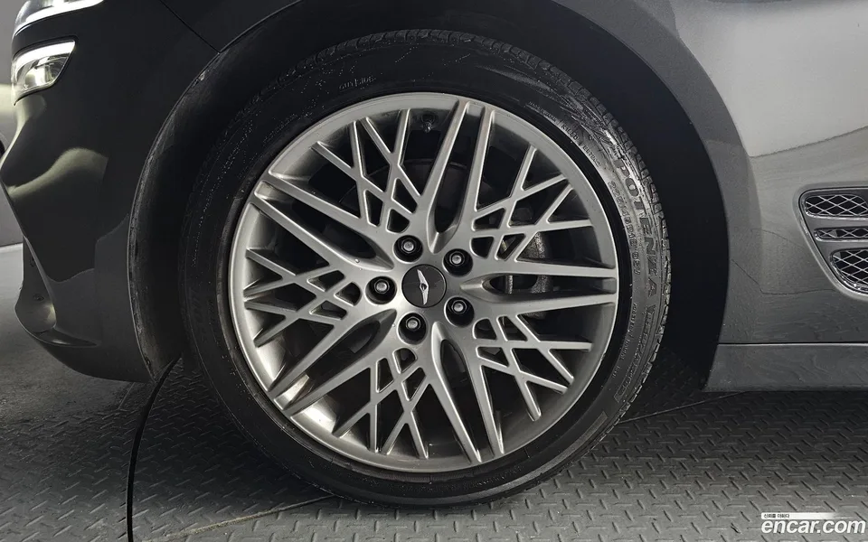 Genesis G70 2.0T 2WD 2022 — миниатюра 2