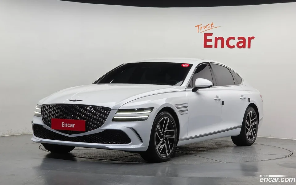 Genesis G80 2.5 AWD 2025 — фото 1, купить с доставкой в Москву