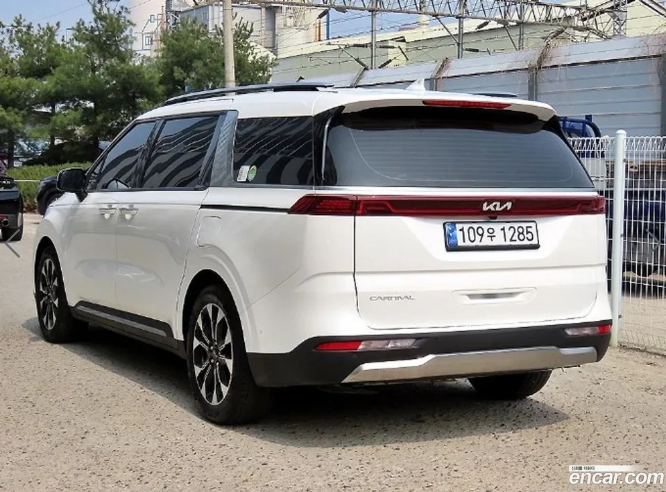 Kia Carnival 9 2023 — миниатюра 3