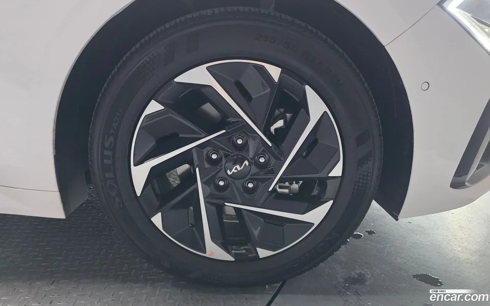 Kia K5 Hybrid 2025 — миниатюра 5