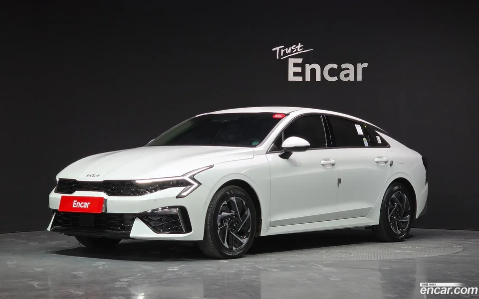 Kia K5 Hybrid 2025 — фото 1, купить с доставкой в Москву