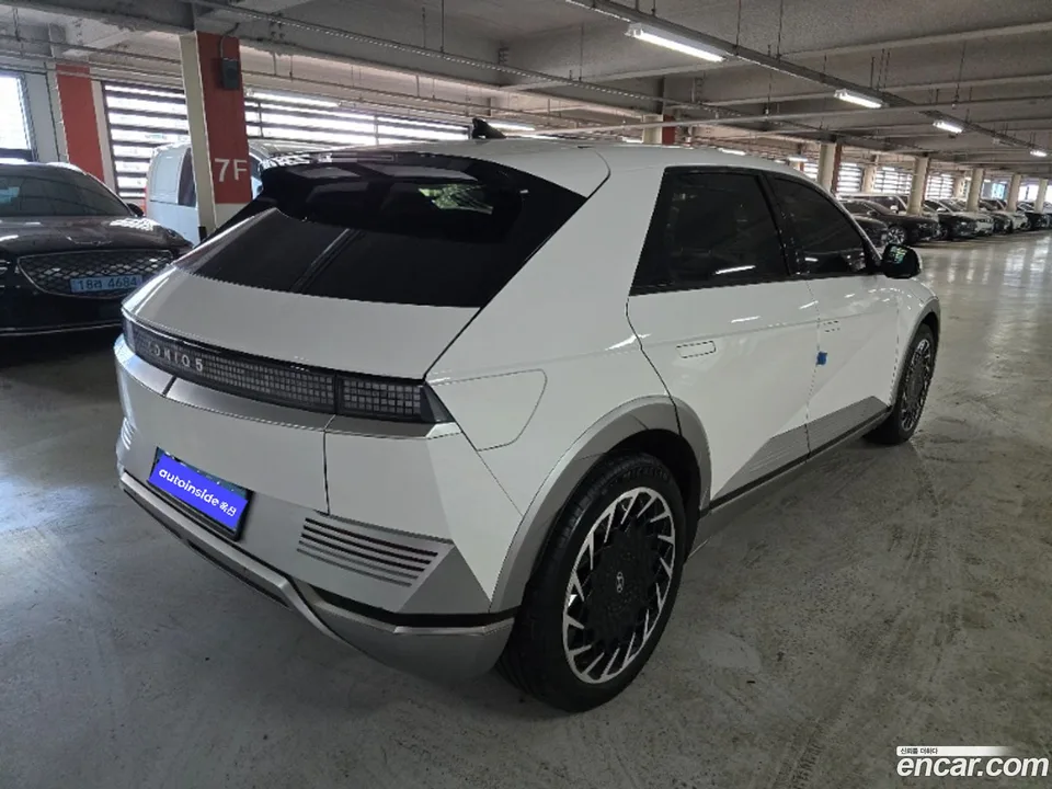 Hyundai Ioniq 5 2024 — миниатюра 3