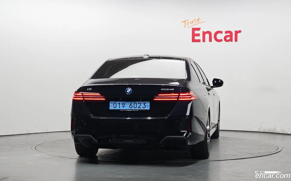 BMW i5 eDrive 40 M 2025 — миниатюра 4