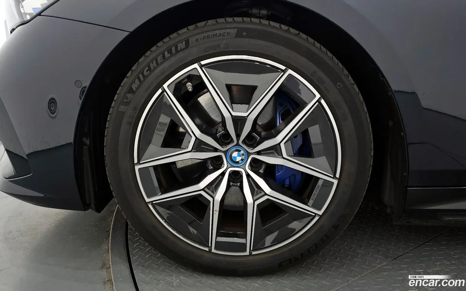 BMW i5 eDrive 40 M 2025 — миниатюра 5