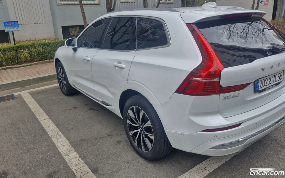 Volvo XC60 B5 2025 — миниатюра 5