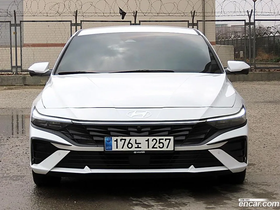 Hyundai Avante CN7 1.6 2024 — фото 1, купить с доставкой в Москву