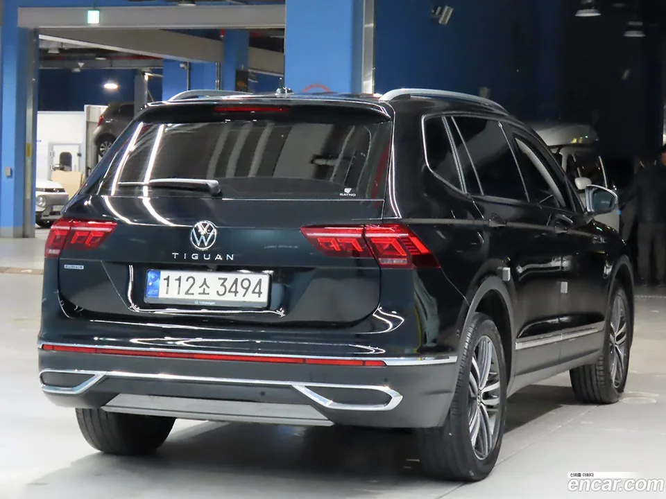 Volkswagen Tiguan Allspace 2.0 TSI 2022 — миниатюра 4