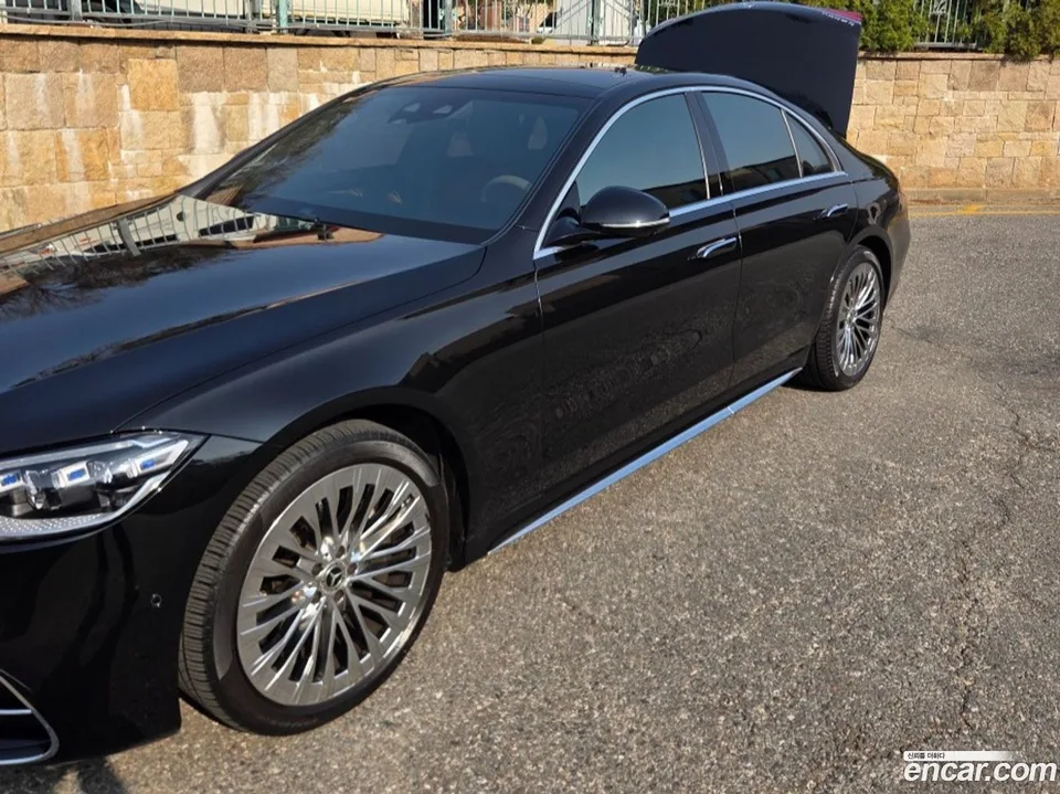 Mercedes-Benz S-Class S400 d 4MATIC 2022 — фото 1, купить с доставкой в Москву
