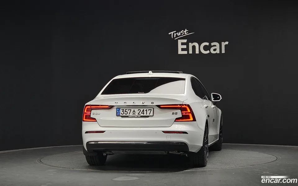 Volvo S60 B5 2024 — миниатюра 4